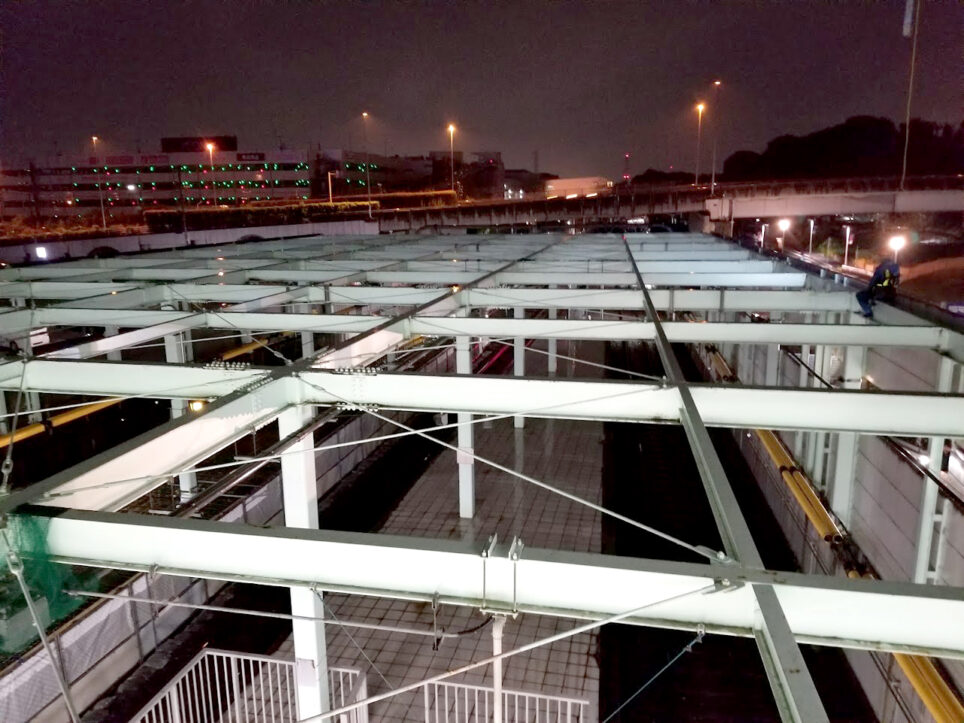 埼玉県 某駅ホーム上屋根増築工事