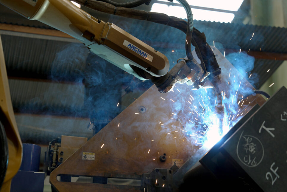 鉄骨鋼構造物の製作